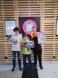 Erfolg Open 2022 - Juniors (de gauche à droite): Alemauro et Natale De Faveri, Samuel Schmutz (vainqueur); manque Leon Gabriel